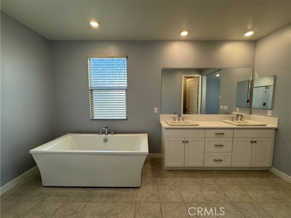 135 Denali, Lake Forest (el Toro) CA 92630