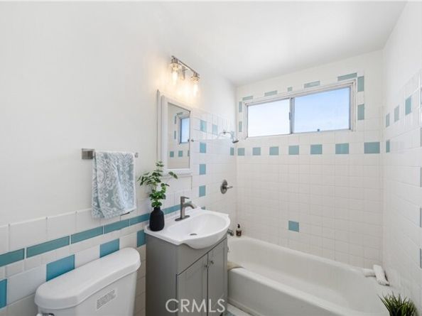 1528 247th Street, Harbor City (los Angeles) CA 90710