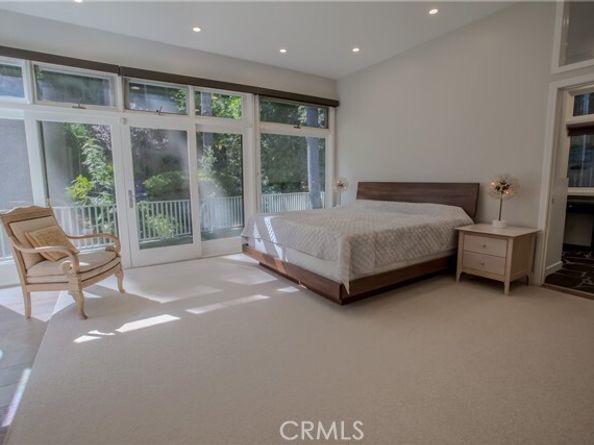 3479 Mandeville Canyon Road, Los Angeles CA 90049