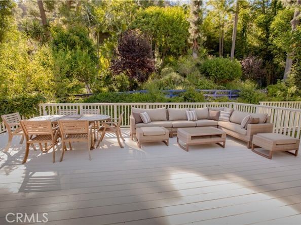 3479 Mandeville Canyon Road, Los Angeles CA 90049