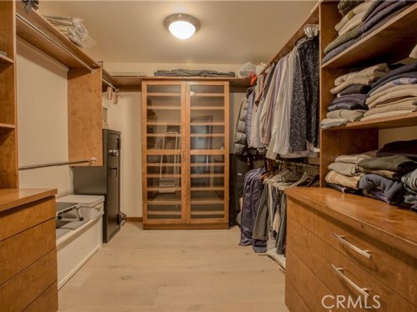 3479 Mandeville Canyon Road, Los Angeles CA 90049