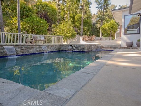 3479 Mandeville Canyon Road, Los Angeles CA 90049