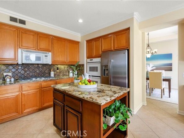 20904 Parkside, Lake Forest (el Toro) CA 92630