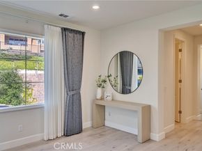 5437 Heritage Oak Drive, Lake Forest (el Toro) CA 92679