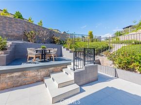 5437 Heritage Oak Drive, Lake Forest (el Toro) CA 92679