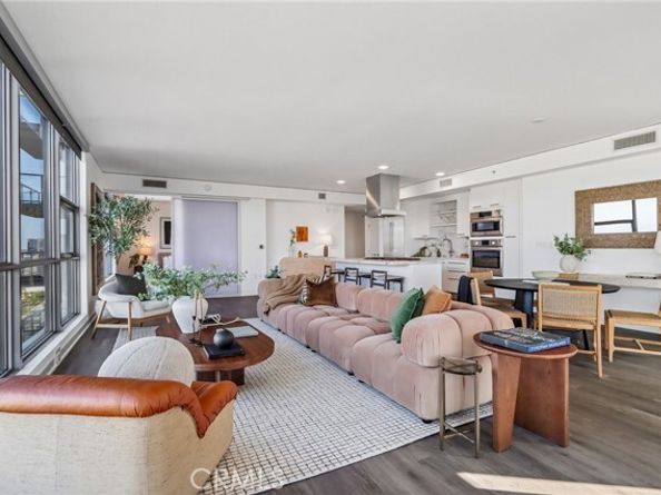 9 MacArthur Place 1507, Santa Ana CA 92707