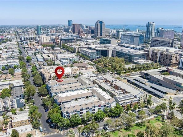 720 W 4th 318, Long Beach CA 90802