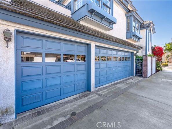40 E Neapolitan, Long Beach CA 90803