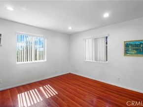 11529 Hunnewell Avenue, Sylmar (los Angeles) CA 91342