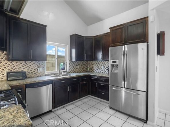 11529 Hunnewell Avenue, Sylmar (los Angeles) CA 91342
