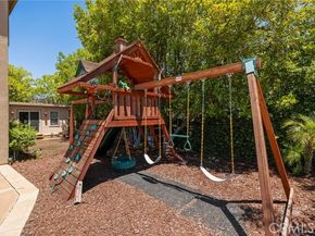 3302 Van Allen Place, Topanga (los Angeles) CA 90290