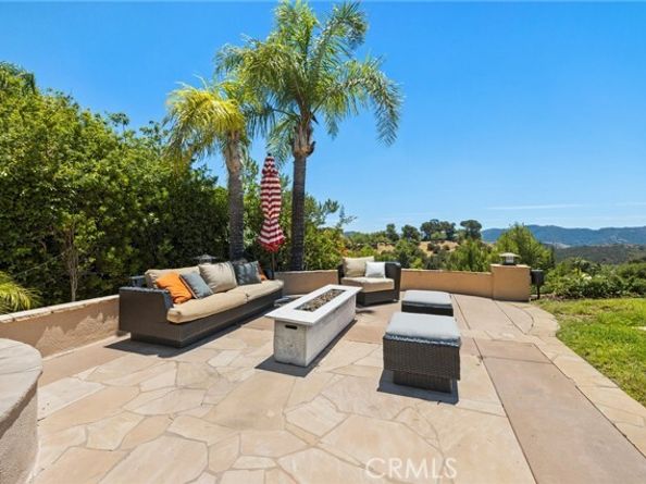 3302 Van Allen Place, Topanga (los Angeles) CA 90290