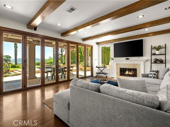 3302 Van Allen Place, Topanga (los Angeles) CA 90290