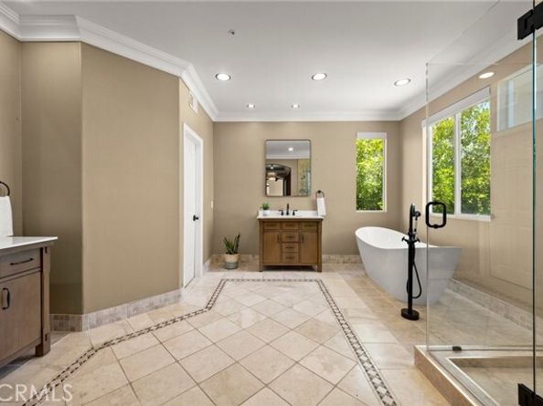 3302 Van Allen Place, Topanga (los Angeles) CA 90290
