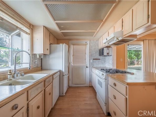 4864 E Mckinnon Drive, Anaheim CA 92807