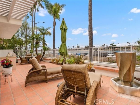 5564 Spinnaker Bay Drive, Long Beach CA 90803