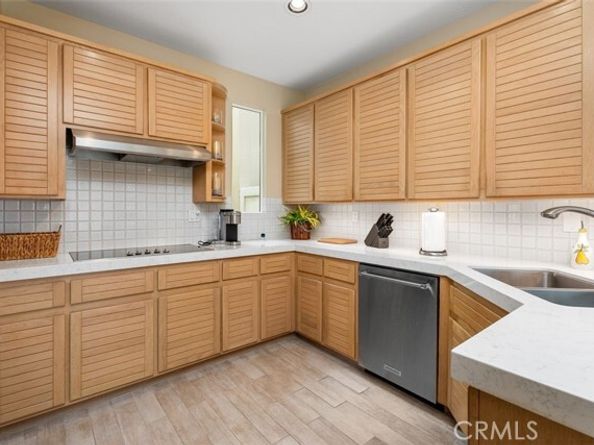 5564 Spinnaker Bay Drive, Long Beach CA 90803