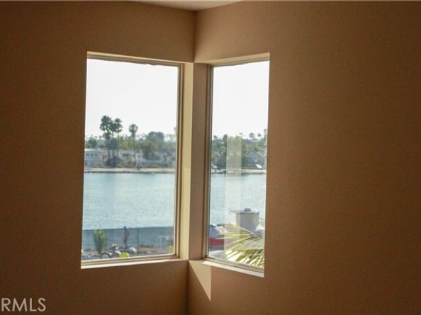 5564 Spinnaker Bay Drive, Long Beach CA 90803