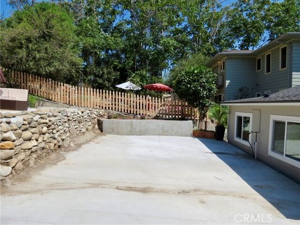 490 Solano Avenue, Los Angeles CA 90012