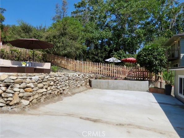 490 Solano Avenue, Los Angeles CA 90012