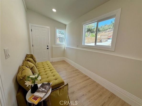 490 Solano Avenue, Los Angeles CA 90012