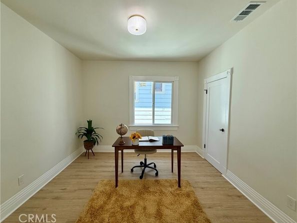 490 Solano Avenue, Los Angeles CA 90012