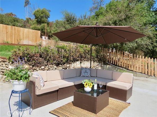 490 Solano Avenue, Los Angeles CA 90012