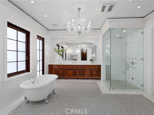 1714 Stone Canyon Road, Los Angeles CA 90077