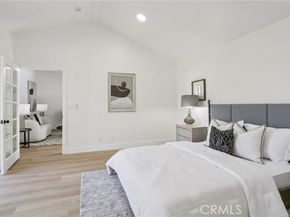 10007 Debra, North Hills (los Angeles) CA 91343