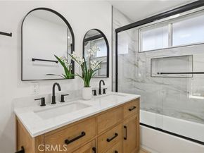 10007 Debra, North Hills (los Angeles) CA 91343