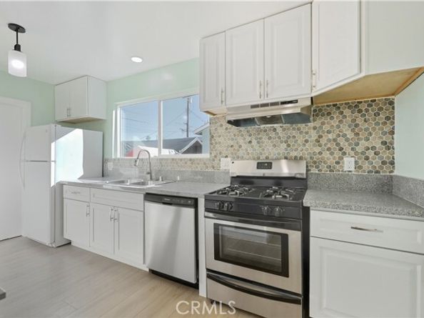 9106 Lev Avenue, Arleta (los Angeles) CA 91331