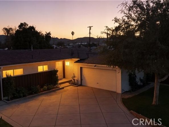 9106 Lev Avenue, Arleta (los Angeles) CA 91331