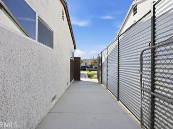 9106 Lev Avenue, Arleta (los Angeles) CA 91331