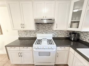 14265 Terra Bella Street 32, Panorama City (los Angeles) CA 91402