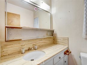 8907 Helen Avenue, Sun Valley (los Angeles) CA 91352