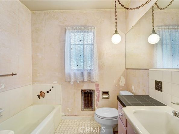 8907 Helen Avenue, Sun Valley (los Angeles) CA 91352