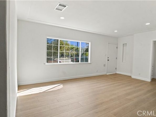 2211 W Verdugo, Burbank CA 91506