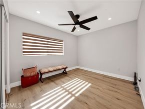 16052 Bahama Street, North Hills (los Angeles) CA 91343