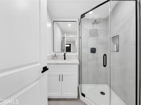 16052 Bahama Street, North Hills (los Angeles) CA 91343