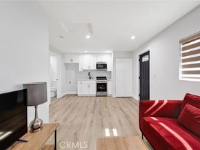 16052 Bahama Street, North Hills (los Angeles) CA 91343