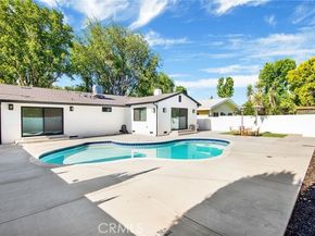 16052 Bahama Street, North Hills (los Angeles) CA 91343