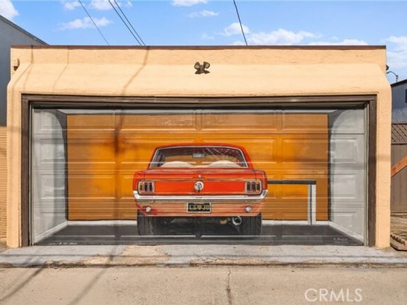 332 E South Street, Long Beach CA 90805