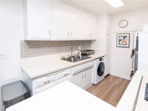 6160 Whitsett Avenue 4, North Hollywood (los Angeles) CA 91606