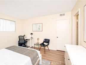 6160 Whitsett Avenue 4, North Hollywood (los Angeles) CA 91606