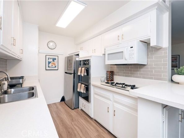 6160 Whitsett Avenue 4, North Hollywood (los Angeles) CA 91606