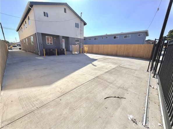 829 W G, Wilmington (los Angeles) CA 90744