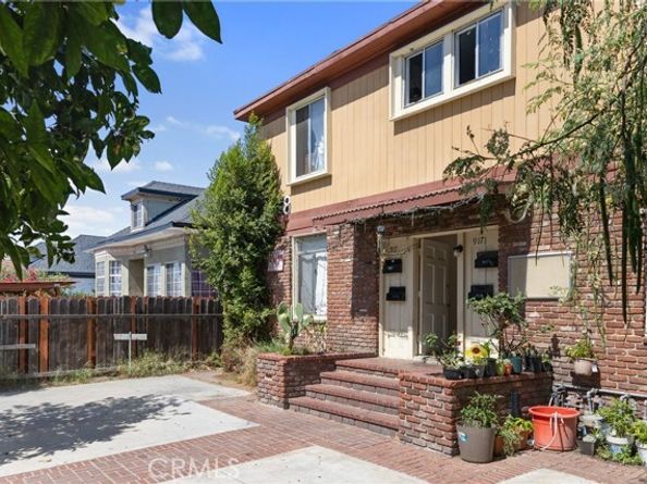 915 E 23rd Street, Los Angeles CA 90011
