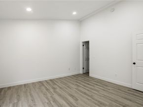 8744 Burnet Avenue 14, North Hills (los Angeles) CA 91343