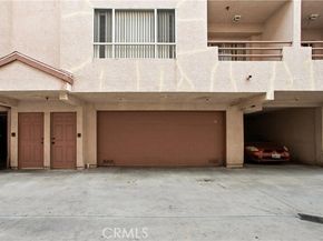 8744 Burnet Avenue 14, North Hills (los Angeles) CA 91343