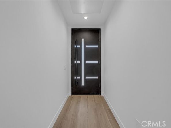 8369 Vine Valley Drive, Sun Valley (los Angeles) CA 91352